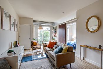 Living Room With Plenty Of Natural Lights at Track 29 Apartments, Minneapolis